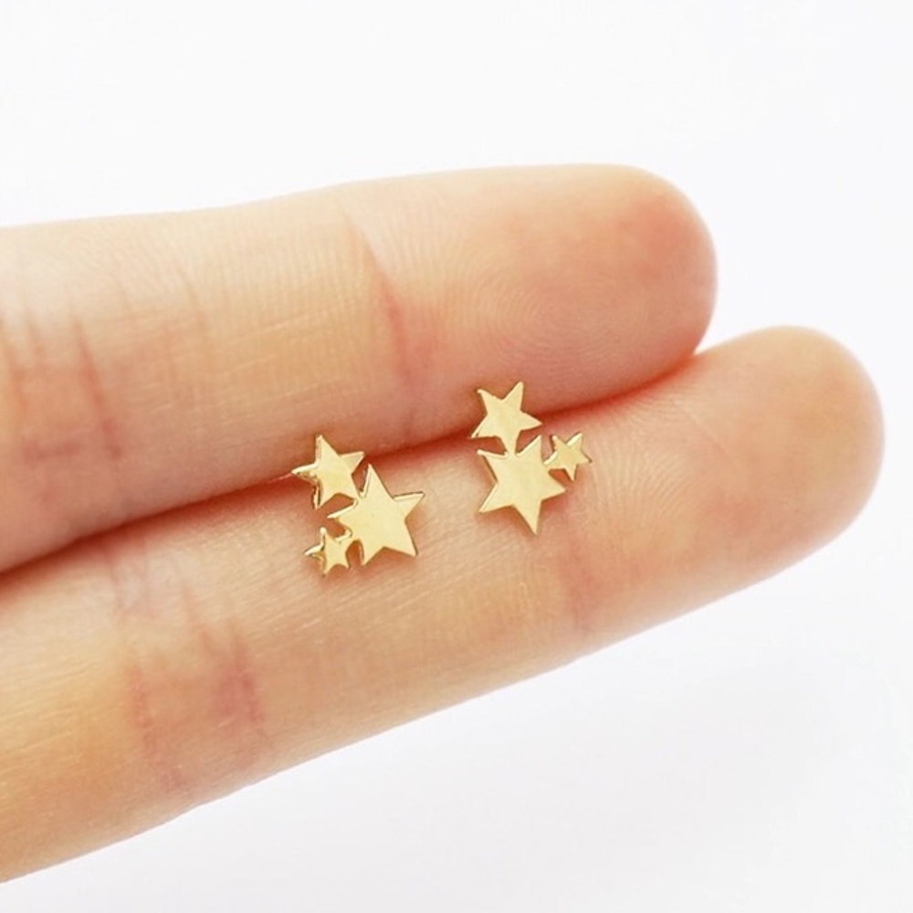⭐️Women Golden Stainless Steel Cute Star Earrings